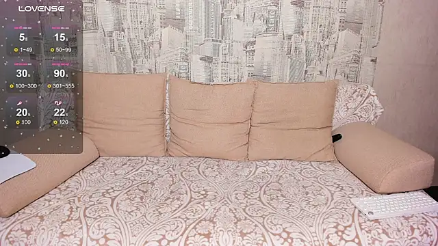 NikkiNSerdron online show from 09-14-25, 09:08