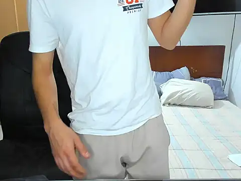 Chandler ken online show from 11-26-25, 01:17