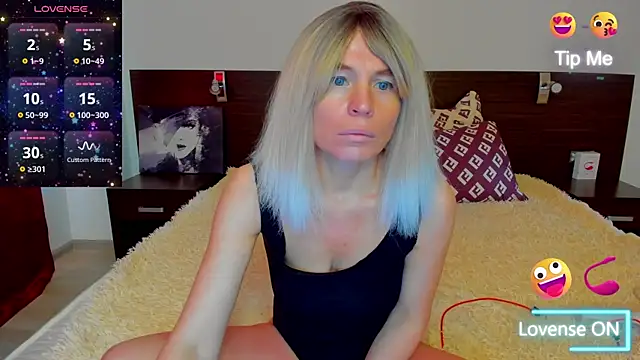 Snapshot of Hanna_Becrett17 chatting on 03-05-25, 06:12 Hanna Becrett17 online show from 03-05-25, 06:12