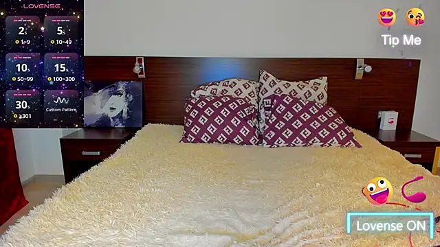 Snapshot of Hanna_Becrett17 chatting on 03-06-25, 02:29 Hanna Becrett17 online show from 03-06-25, 02:29