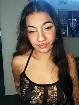 Snapshot of blvckbabyweed07 chatting on 12-22-25, 12:07 blvckbabyweed07 online show from 12-22-25, 12:07