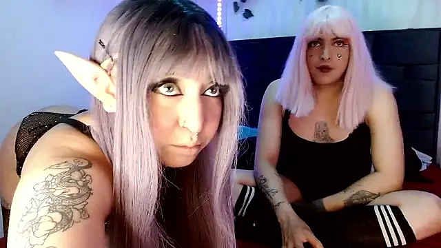 Snapshot of the_lesbian_game chatting on 01-15-26, 08:12 the lesbian game online show from 01-15-26, 08:12