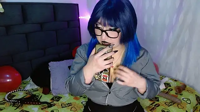 Snapshot of the_lesbian_game chatting on 02-17-26, 06:14 the lesbian game online show from 02-17-26, 06:14