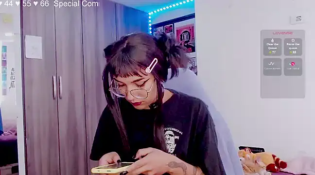 melissahowl online show from 03-13-25, 04:45