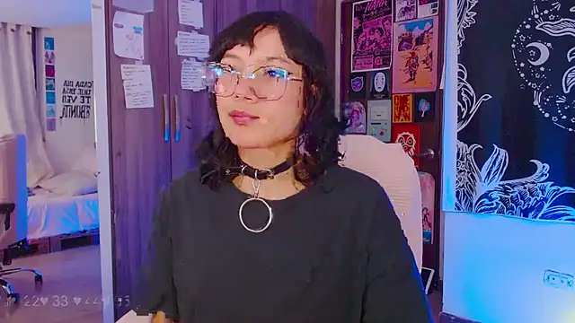 melissahowl online show from 09-29-25, 01:44