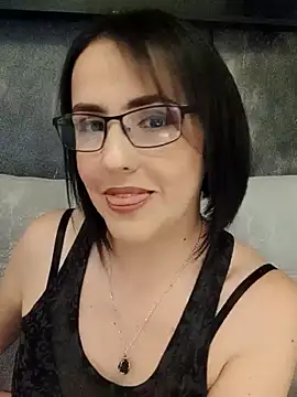 Snapshot of IsisBlake chatting on 03-07-25, 03:07 IsisBlake online show from 03-07-25, 03:07