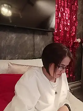 Snapshot of IsisBlake chatting on 11-21-25, 12:48 IsisBlake online show from 11-21-25, 12:48