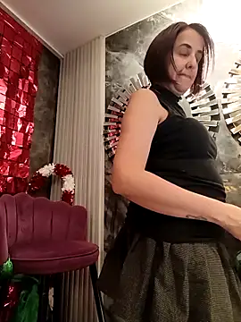 Snapshot of IsisBlake chatting on 11-30-25, 05:50 IsisBlake online show from 11-30-25, 05:50