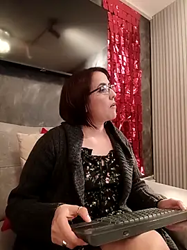 Snapshot of IsisBlake chatting on 12-04-25, 02:04 IsisBlake online show from 12-04-25, 02:04