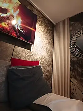 Snapshot of IsisBlake chatting on 02-28-26, 02:40 IsisBlake online show from 02-28-26, 02:40