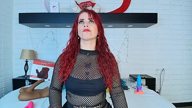 Snapshot of HannaBrave chatting on 03-06-25, 12:19 HannaBrave online show from 03-06-25, 12:19