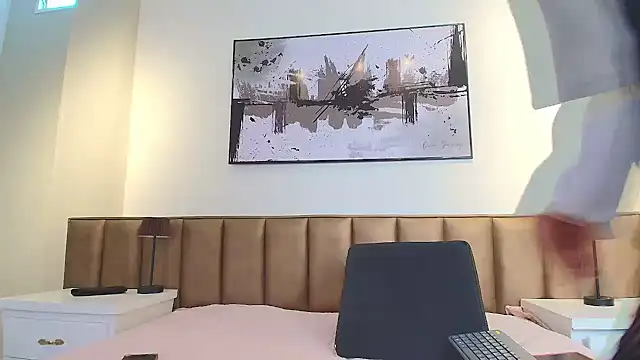 Snapshot of HannaBrave chatting on 02-21-26, 07:26 HannaBrave online show from 02-21-26, 07:26