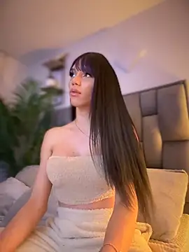 Snapshot of Carlita_cute chatting on 02-15-25, 08:44 Carlita cute online show from 02-15-25, 08:44