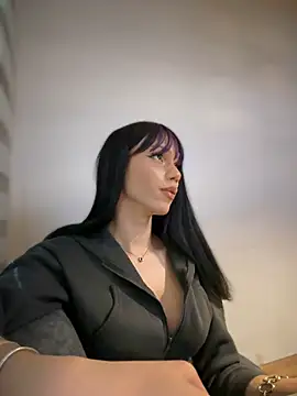 Snapshot of Carlita_cute chatting on 02-21-25, 12:49 Carlita cute online show from 02-21-25, 12:49