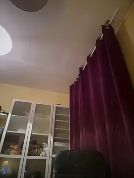 Snapshot of Carlita_cute chatting on 09-24-25, 09:29 Carlita cute online show from 09-24-25, 09:29