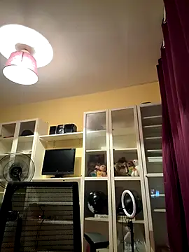 Snapshot of Carlita_cute chatting on 10-21-25, 08:42 Carlita cute online show from 10-21-25, 08:42