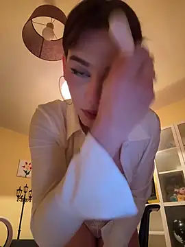 Snapshot of Carlita_cute chatting on 10-23-25, 08:40 Carlita cute online show from 10-23-25, 08:40