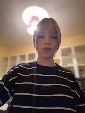 Snapshot of Carlita_cute chatting on 02-02-26, 11:03 Carlita cute online show from 02-02-26, 11:03