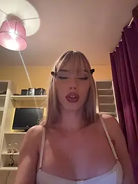 Snapshot of Carlita_cute chatting on 03-12-26, 10:38 Carlita cute online show from 03-12-26, 10:38