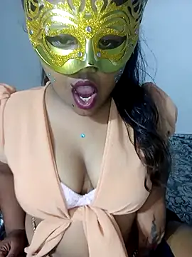 Snapshot of Sexy--queen1 chatting on 03-13-25, 08:32 Sexy--queen1 online show from 03-13-25, 08:32