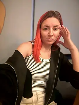 Snapshot of Crazy-Rosa chatting on 12-01-24, 04:29 Crazy-Rosa online show from 12-01-24, 04:29