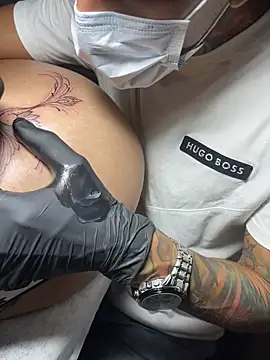 Snapshot of LinayAndValenMVP chatting on 02-19-25, 07:27 LinayAndValenMVP online show from 02-19-25, 07:27