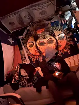 Snapshot of Gillygilly76 chatting on 01-10-26, 03:47 Gillygilly76 online show from 01-10-26, 03:47