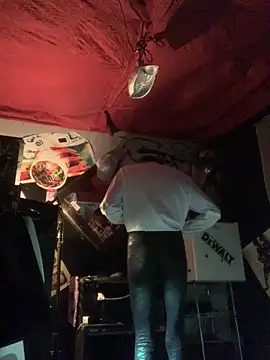 Snapshot of Gillygilly76 chatting on 03-21-26, 02:38 Gillygilly76 online show from 03-21-26, 02:38