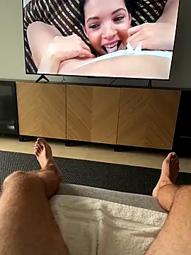 Snapshot of RonH1234 chatting on 10-13-25, 09:42 RonH1234 online show from 10-13-25, 09:42