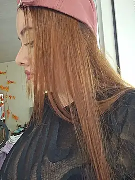 valery mora online show from 11-13-25, 06:51