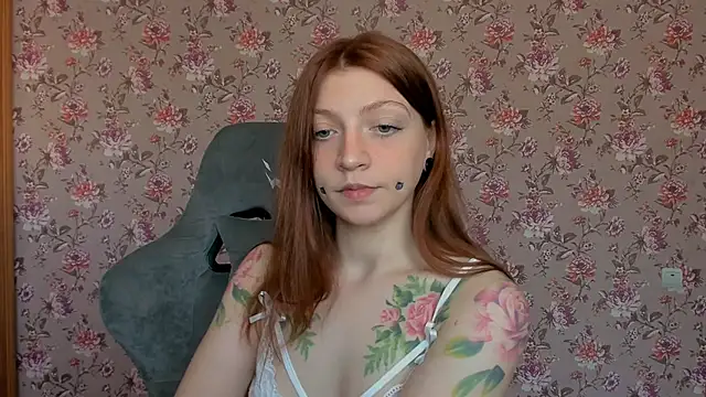 Lolly Haze online show from 06-19-26, 04:17