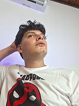  Ottis  online show from 10-27-25, 03:54