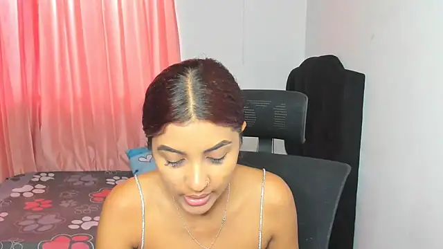 Snapshot of FalakRese chatting on 01-13-25, 07:53 FalakRese online show from 01-13-25, 07:53