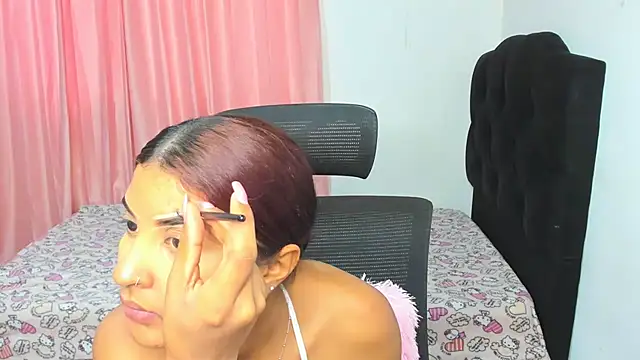 Snapshot of FalakRese chatting on 01-24-25, 07:18 FalakRese online show from 01-24-25, 07:18