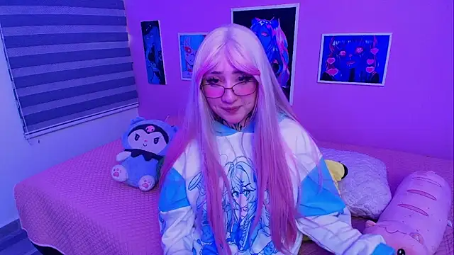 Snapshot of Miwa_violet chatting on 02-13-26, 09:33 Miwa violet online show from 02-13-26, 09:33