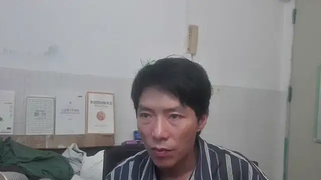 xhqds online show from 06-18-26, 09:47