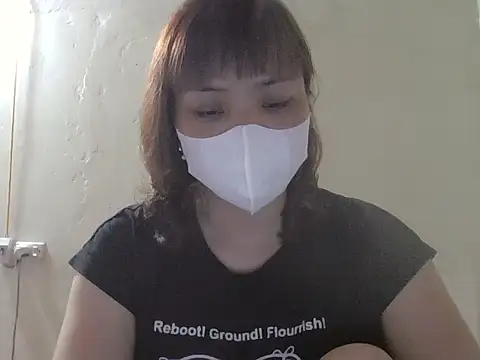 Snapshot of Angela-Eira chatting on 05-08-26, 12:05 Angela-Eira online show from 05-08-26, 12:05