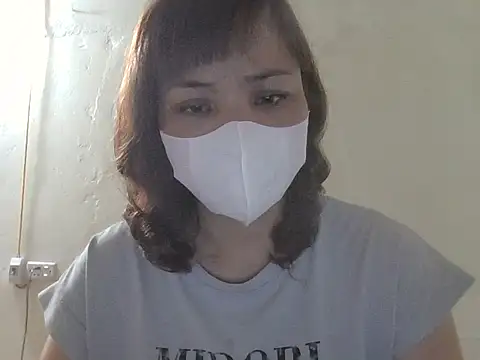 Snapshot of Angela-Eira chatting on 05-08-26, 08:47 Angela-Eira online show from 05-08-26, 08:47
