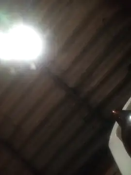 Snapshot of weedmanhot28 chatting on 12-21-25, 01:35 weedmanhot28 online show from 12-21-25, 01:35