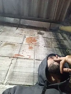 Snapshot of weedmanhot28 chatting on 01-11-26, 05:12 weedmanhot28 online show from 01-11-26, 05:12