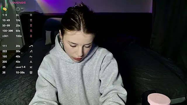 MazzyDoll online show from 12-21-25, 04:14