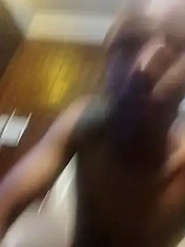 Snapshot of bobzerr chatting on 01-12-26, 09:42 bobzerr online show from 01-12-26, 09:42