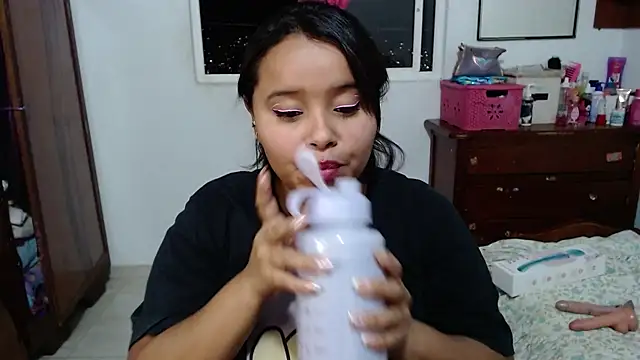 Snapshot of AINARA__STONE chatting on 12-30-24, 01:04 AINARA  STONE online show from 12-30-24, 01:04