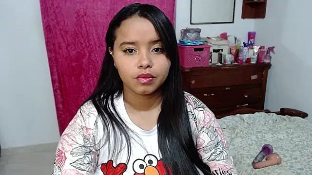 Snapshot of AINARA__STONE chatting on 12-31-24, 05:44 AINARA  STONE online show from 12-31-24, 05:44
