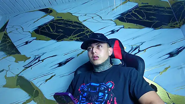 Kevin22 222 online show from 01-26-25, 02:24