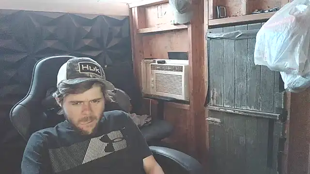 Snapshot of OnlyBlazexx chatting on 03-15-26, 04:18 OnlyBlazexx online show from 03-15-26, 04:18