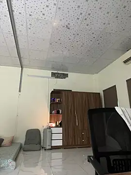 Baby Claraa online show from 03-06-25, 09:36