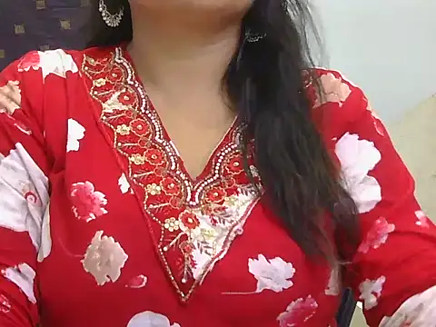 Manpreet cute online show from 06-11-26, 05:16