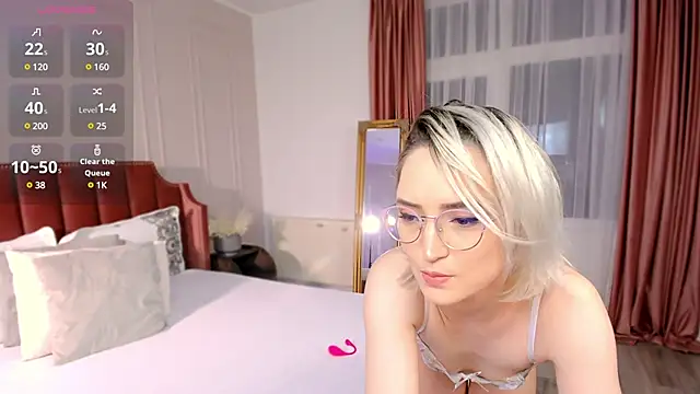 Snapshot of CharmingAnnie chatting on 01-27-25, 06:31 CharmingAnnie online show from 01-27-25, 06:31