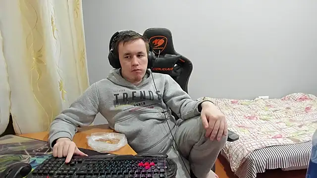 iliaskrislove online show from 12-01-25, 04:23